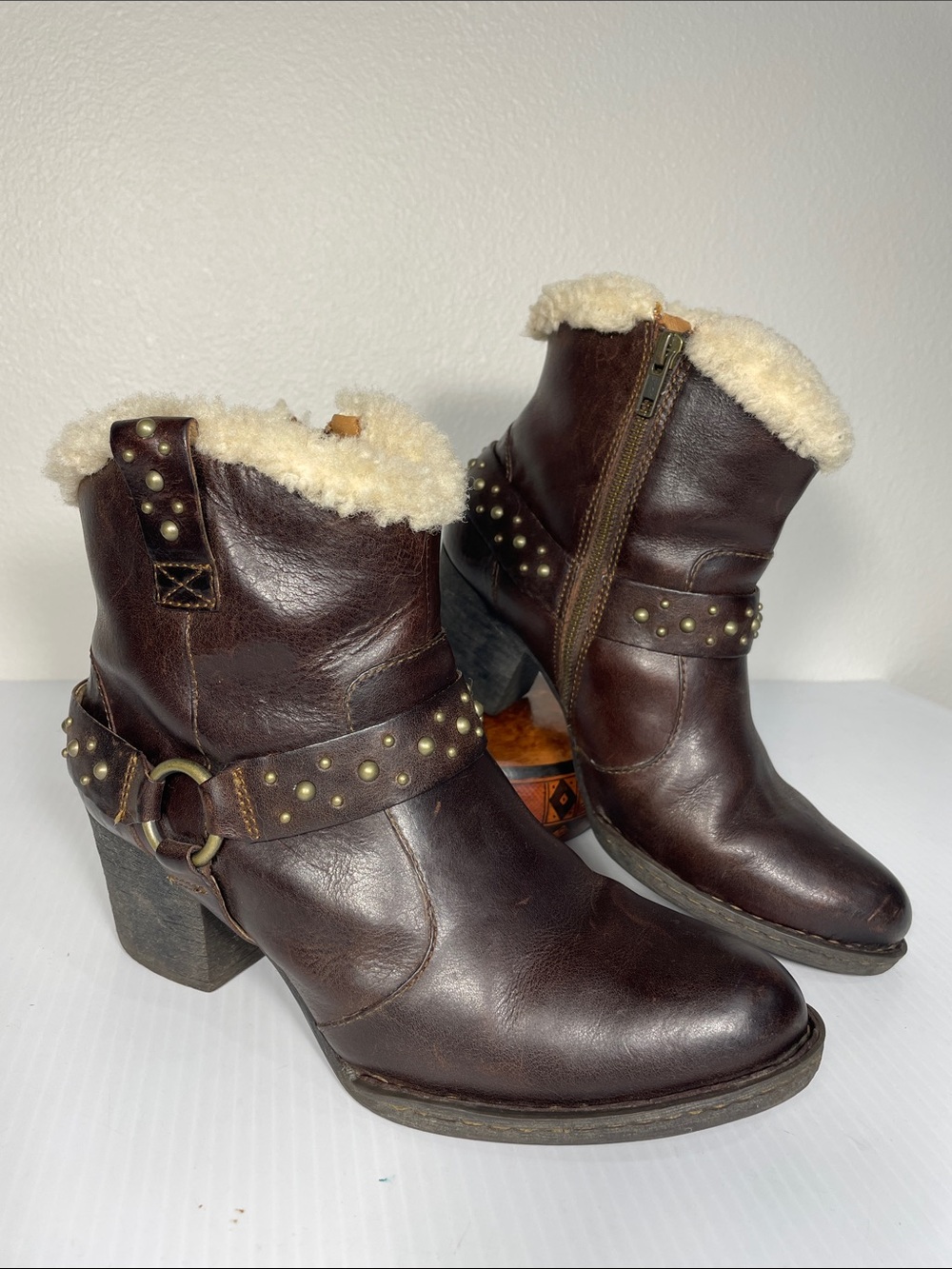 Born Connolly Shearling Lined Ankle Boots Size 8 Leather Studded Harness Brown